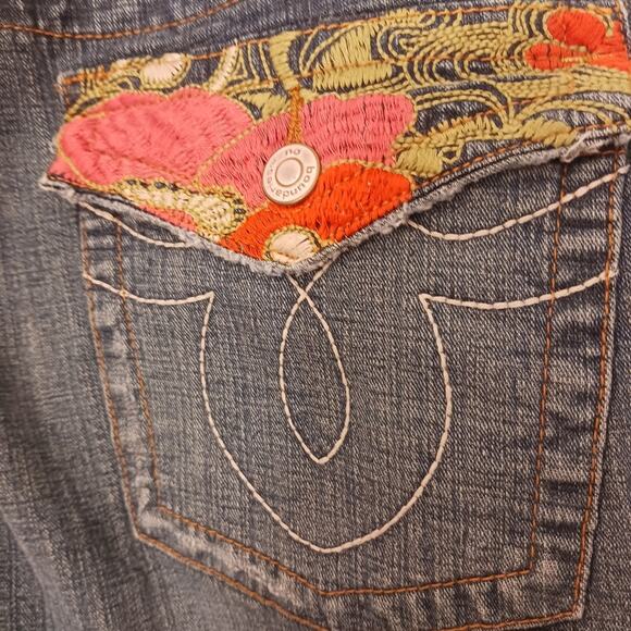 No Boundaries Jeans Jrs 36" W Blue EMBROIDERED Floral Flare Bohemian Cottagecore - Picture 9 of 16